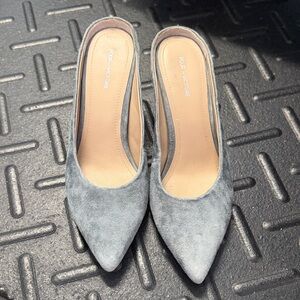 Pour La Victoire Light Gray Suede Pointed-Toe Mules